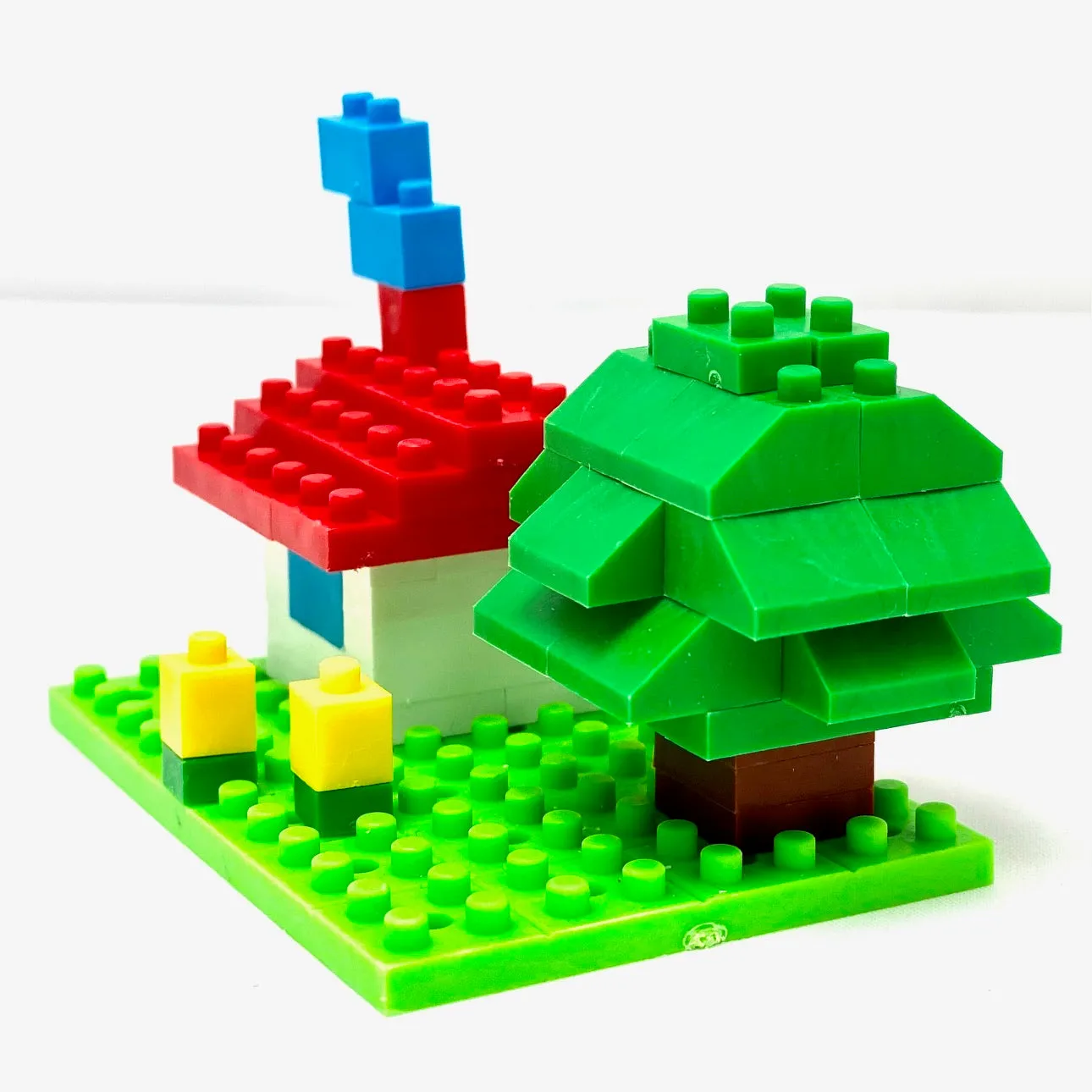 38476 Iwako BLOCKS Tree House Eraser-1