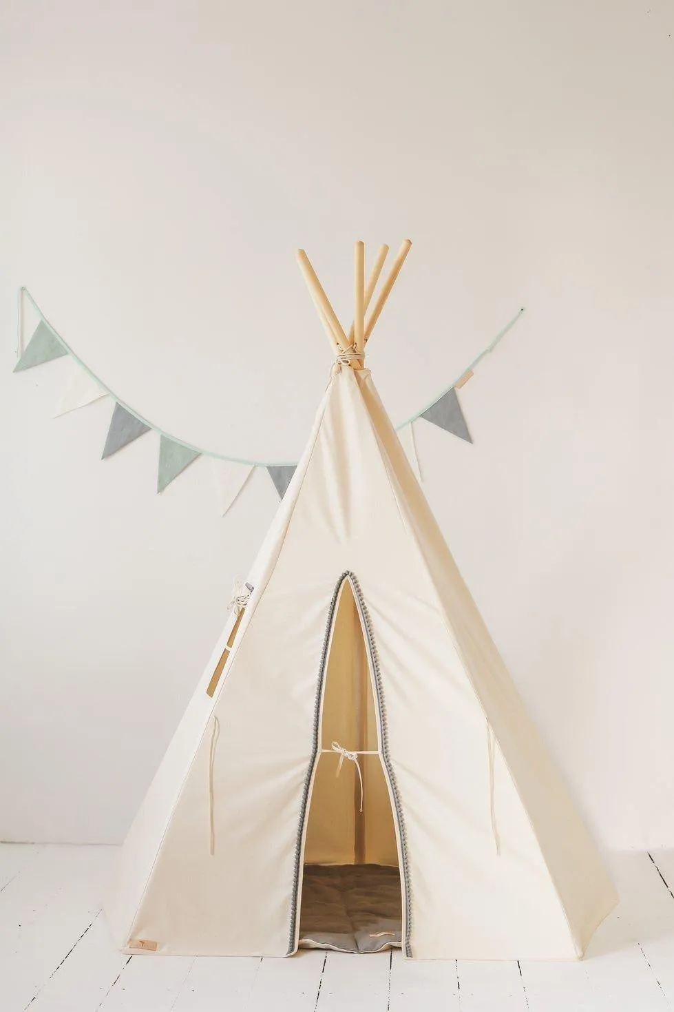 Grey Pompoms Teepee Tent With Pompoms