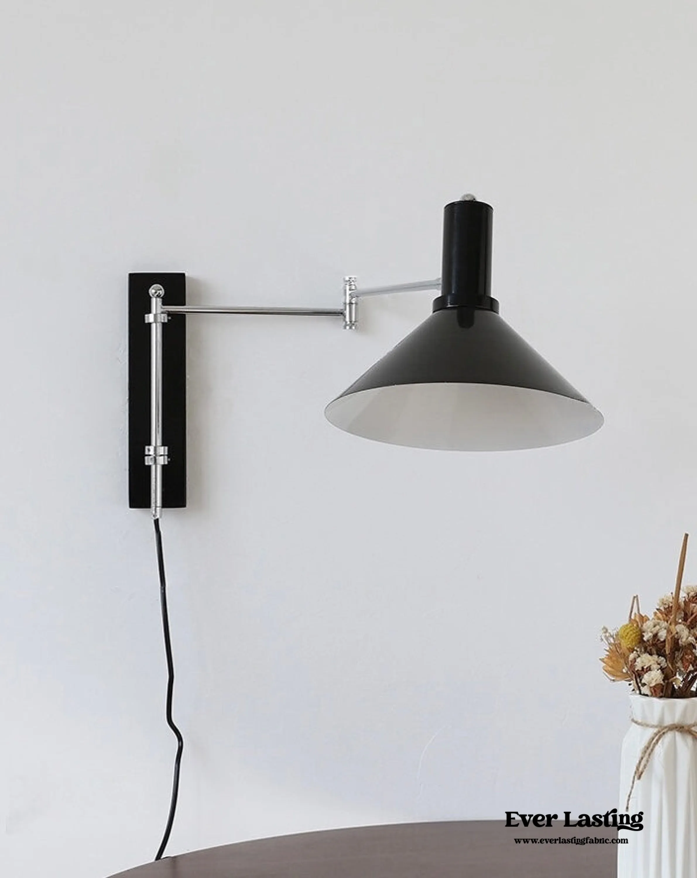 Minimal Foldable Metal Light / Black