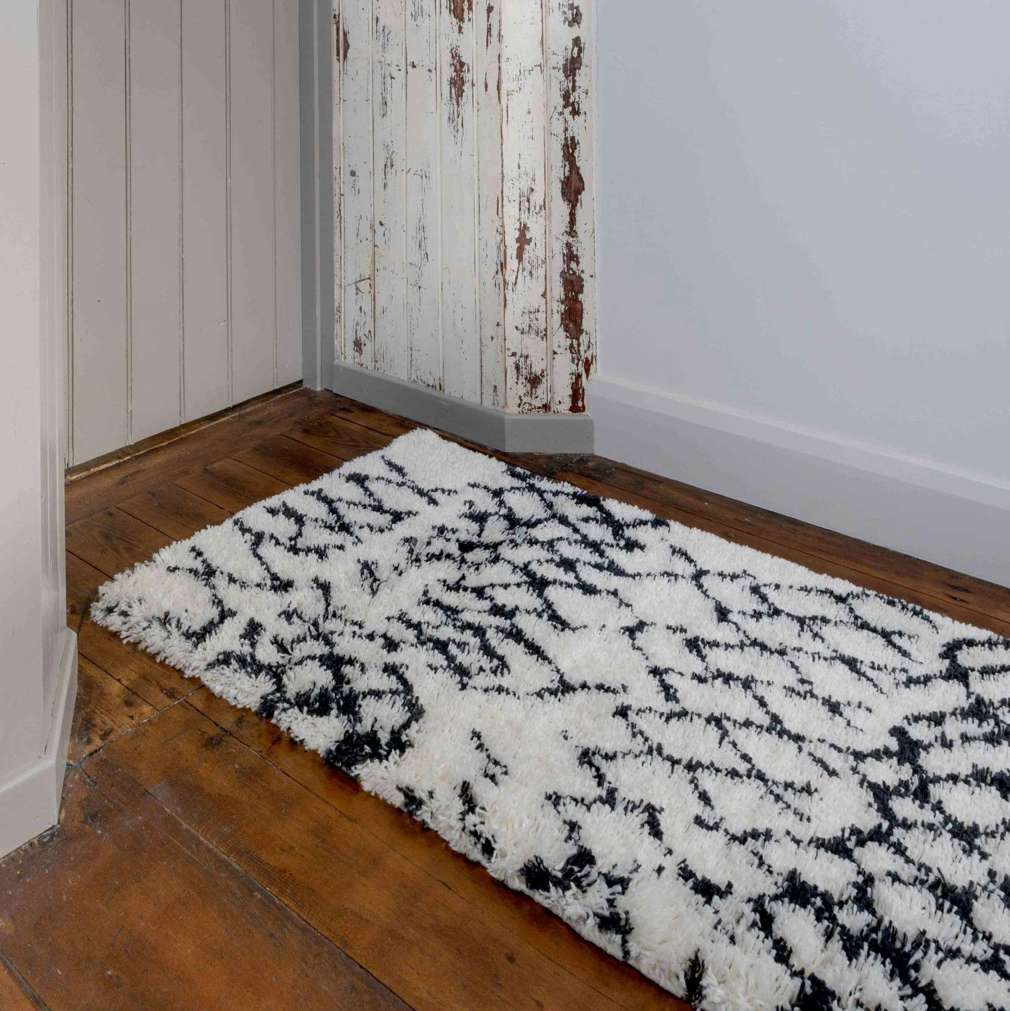 Soft Berber Moroccan Distressed Shaggy Bedroom Rugs - Denali