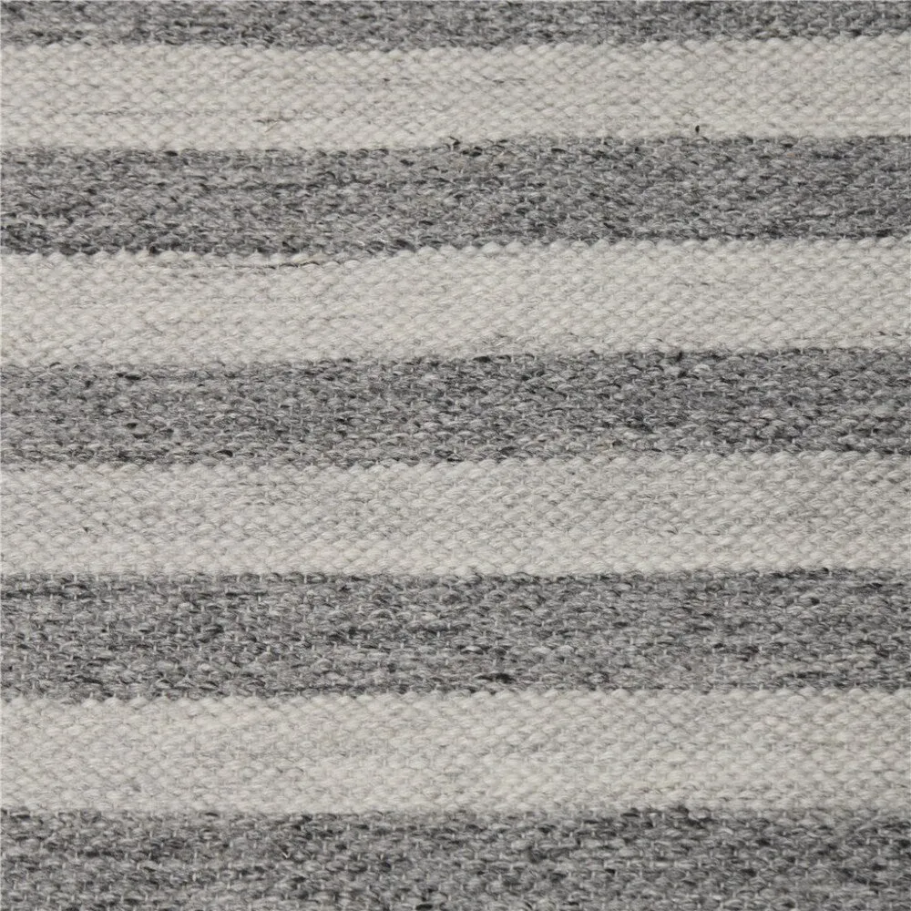 Strielle rug 150x150 cm. light grey