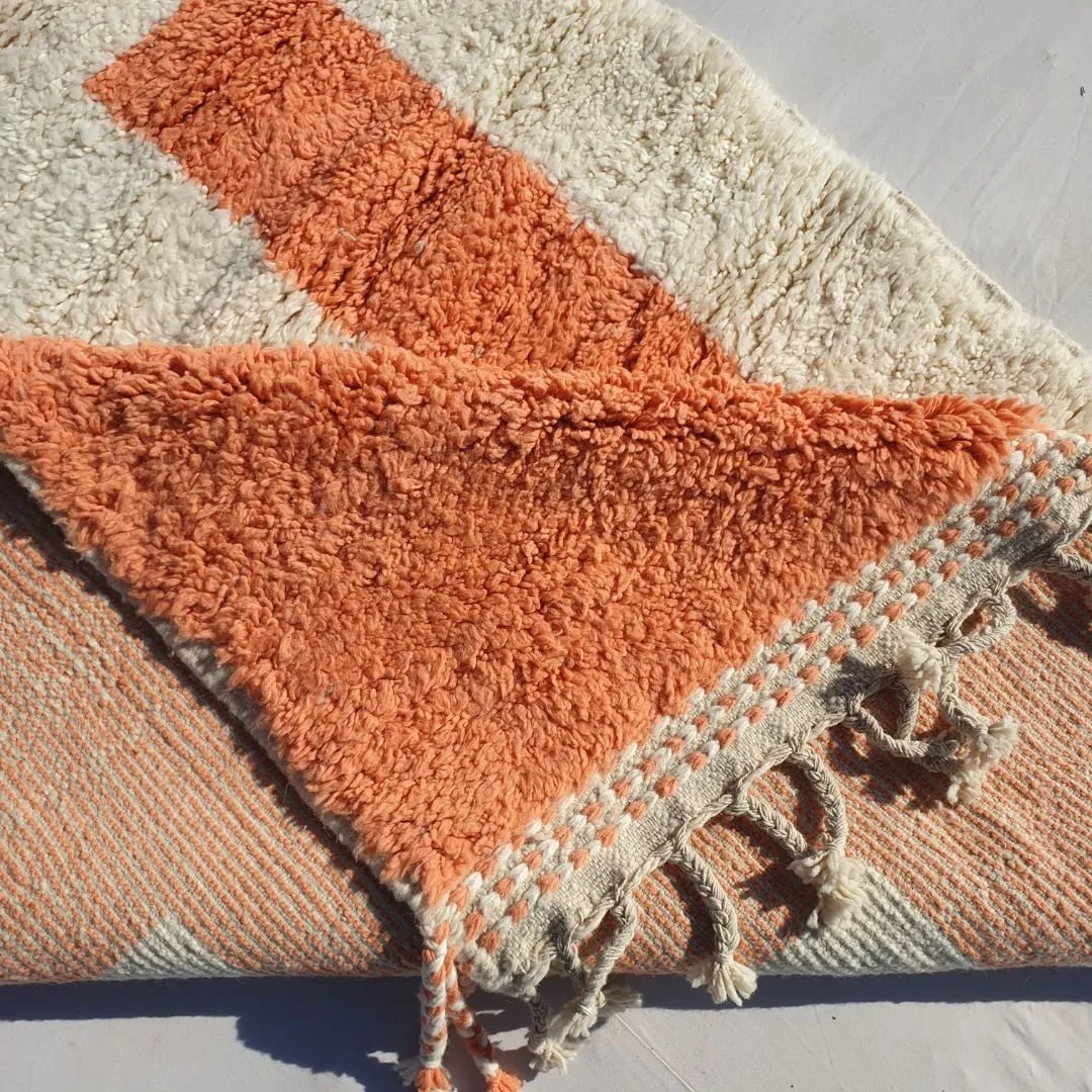 Taymla | Orange & White Soft Beni Ourain 5x8 Moroccan Rug | 5'08x8'60 Ft | 155x262 cm