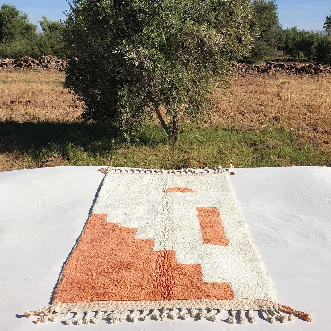 Taymla | Orange & White Soft Beni Ourain 5x8 Moroccan Rug | 5'08x8'60 Ft | 155x262 cm